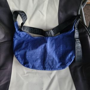 Baggu marine blue medium crescent bag